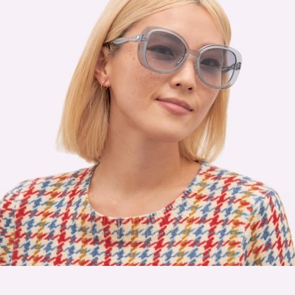 NWT: Coach Embedded Signature Blue Round Sunglasses - Picture 3 of 5